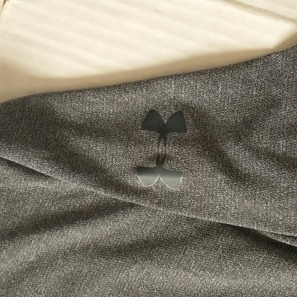 Under Armour threadborne long sleeve, size small - Picture 2 of 5